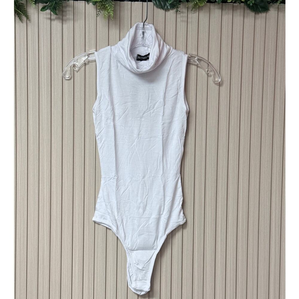 PrettyLittleThing Petite White High Neck Sleeveless Bodysuit US 0 NWT